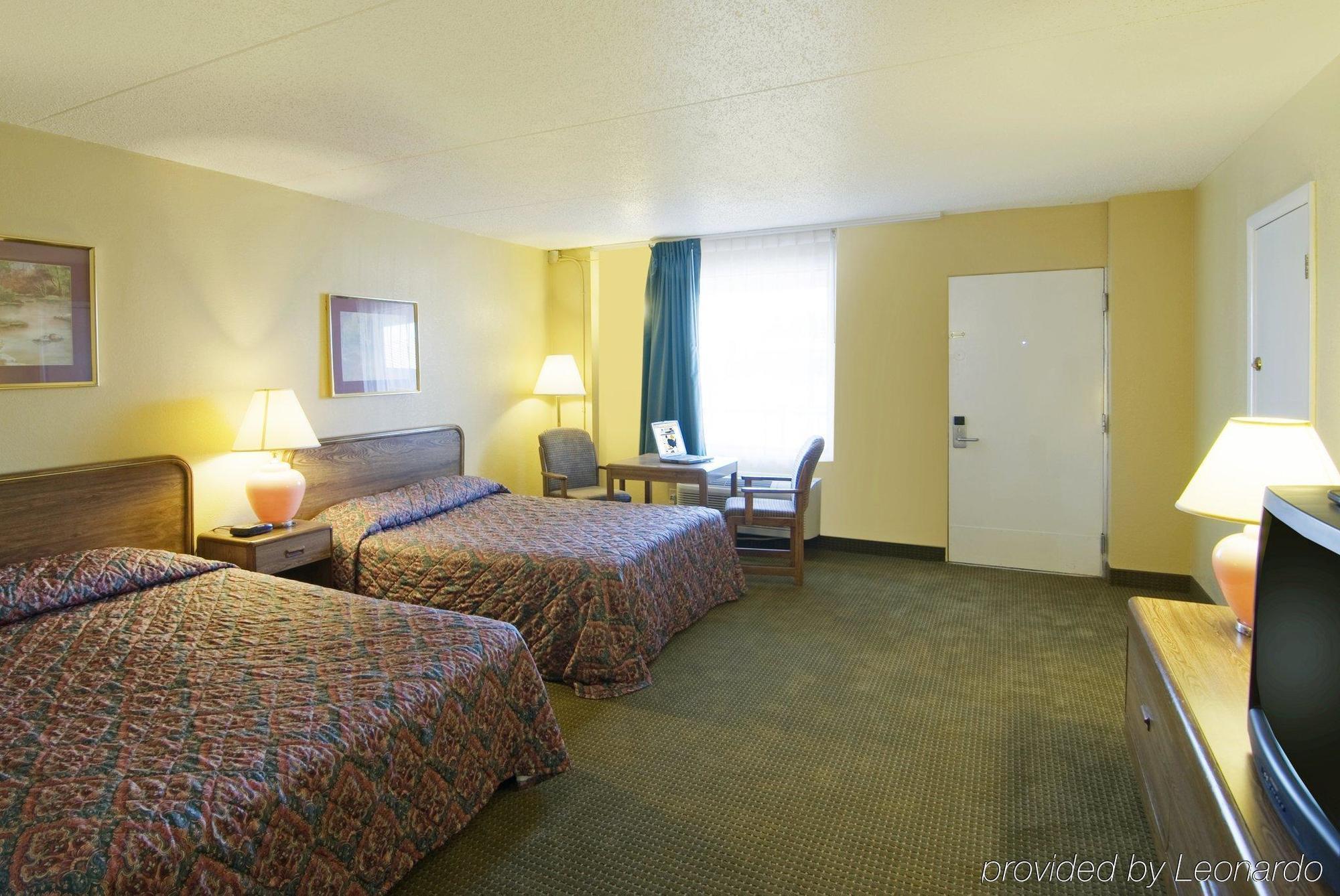 Americas Best Value Inn & Suites Конуэй Экстерьер фото