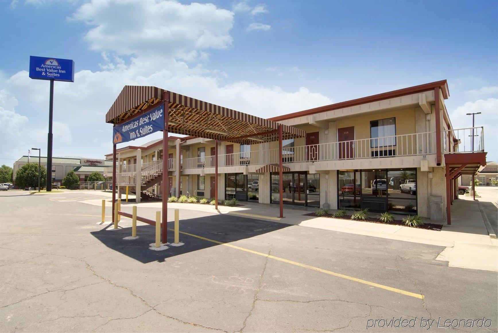 Americas Best Value Inn & Suites Конуэй Экстерьер фото