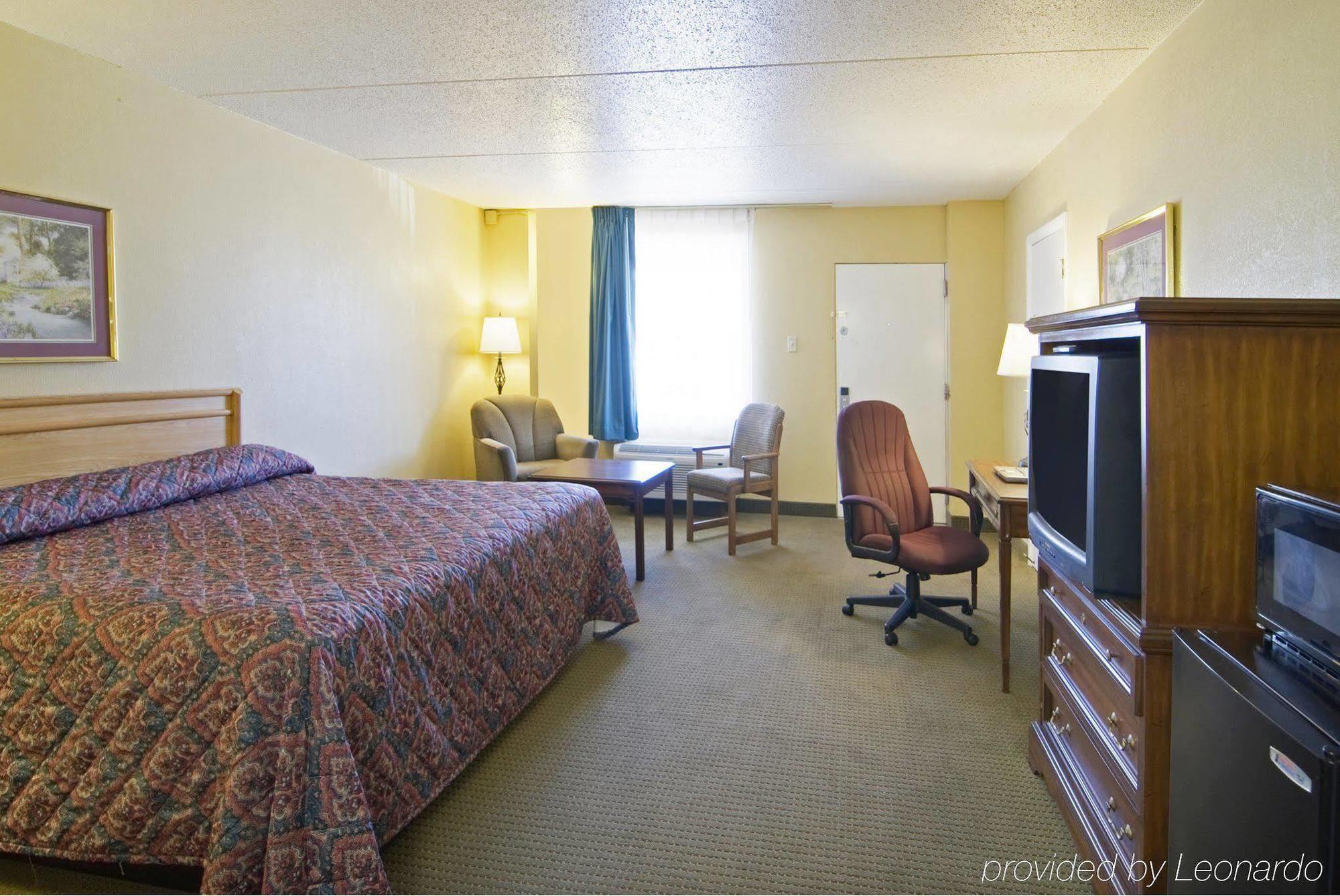 Americas Best Value Inn & Suites Конуэй Номер фото