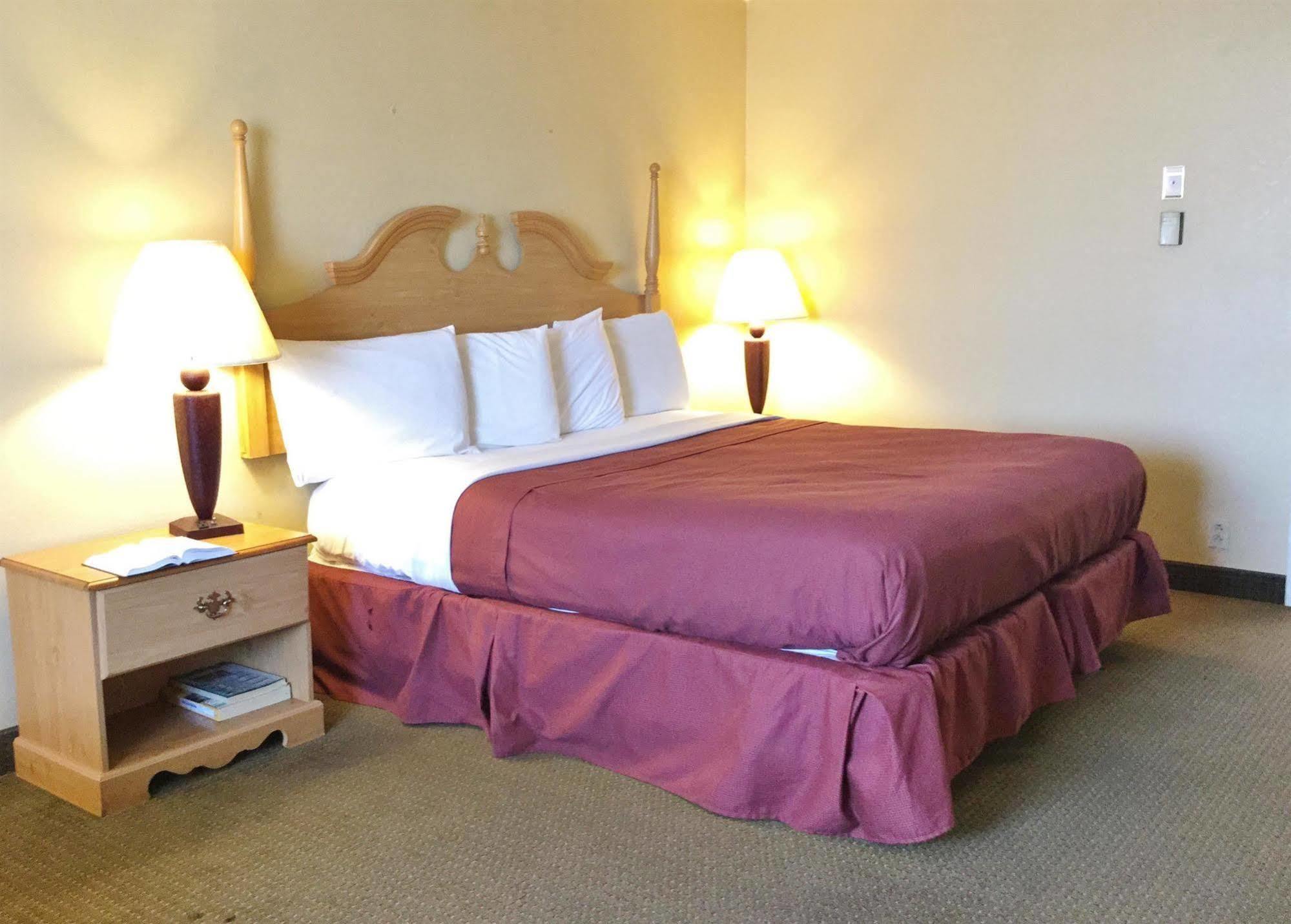 Americas Best Value Inn & Suites Конуэй Экстерьер фото