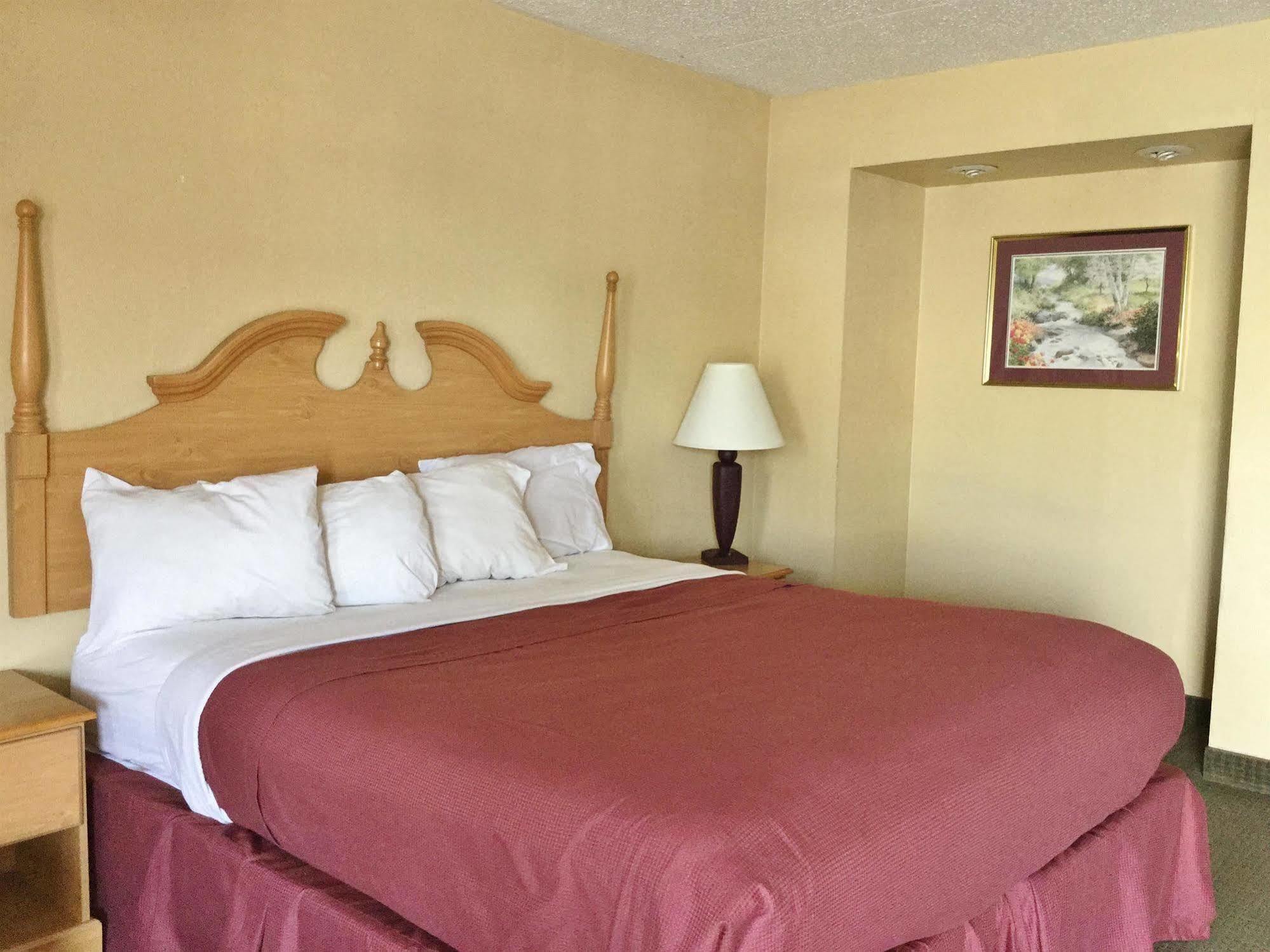 Americas Best Value Inn & Suites Конуэй Экстерьер фото