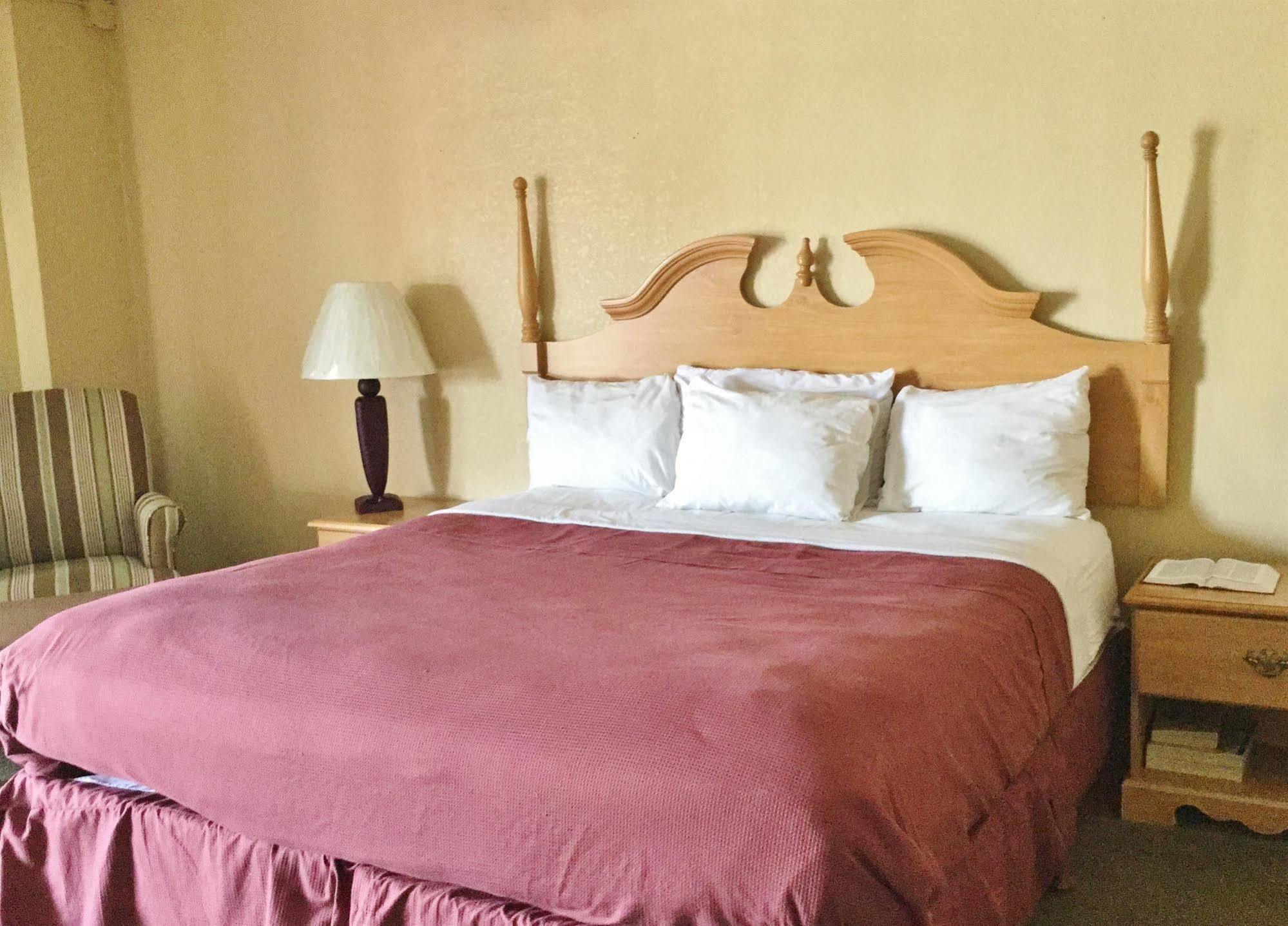 Americas Best Value Inn & Suites Конуэй Экстерьер фото